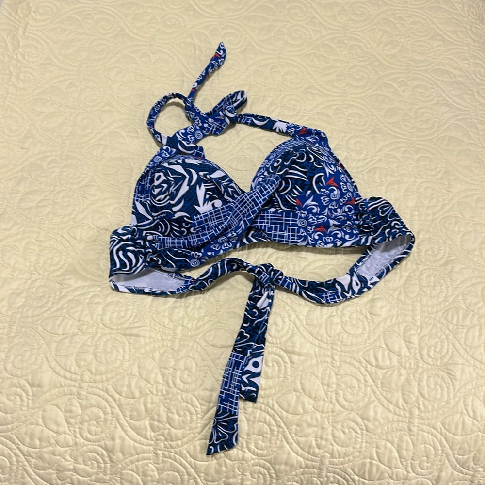 Venus Halter Crossover Push Up Bikini Top 38B/40A NWOT